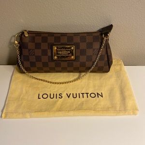 Louis Vuitton Eva clutch